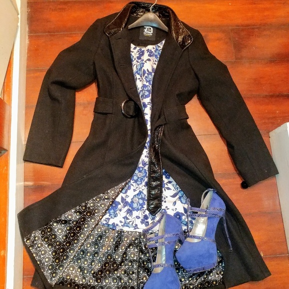 🤙🌹🌹 H&M skater dress - Picture 3 of 3